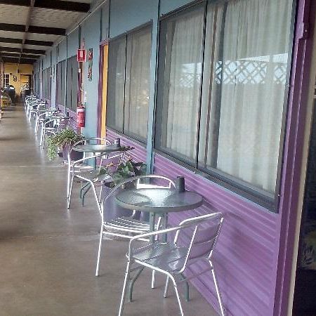 Reef Gardens Motel Proserpine Kültér fotó
