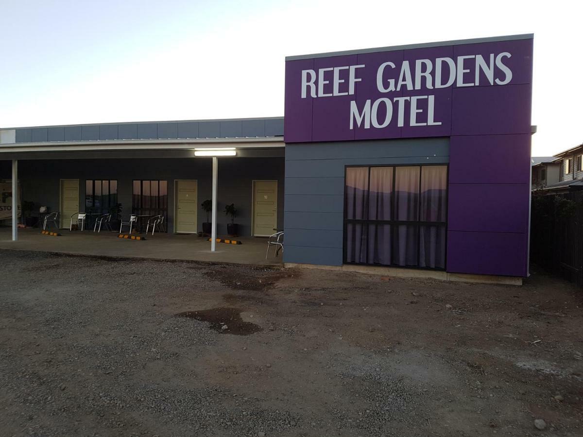 Reef Gardens Motel Proserpine Kültér fotó